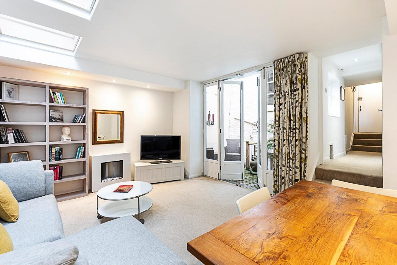 Stylish Kings Cross Flat With Patio Retreat Appartement Londen Buitenkant foto